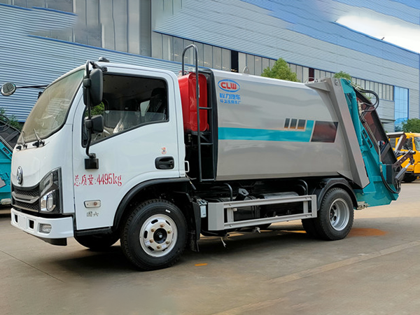 東風華神V3，5.8方壓縮垃圾車